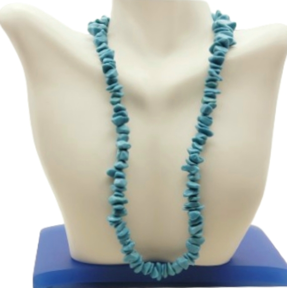 Turquoise 8.5" Rock Candy Chips Blue Raspberry Necklace - Picture 1 of 4